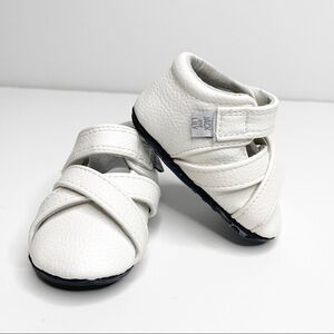 Jack and Lily My Mocs White Leather Strappy Mary Jane Moccasins